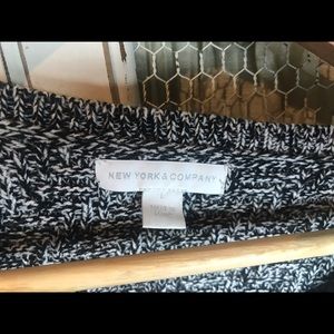 Black & white knit asymmetrical sweater 3/4 sleeve